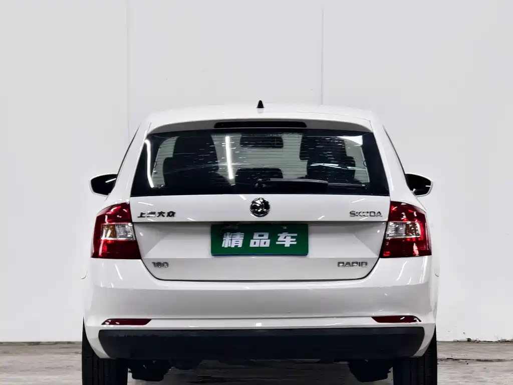Skoda Rapid Spaceback 2015