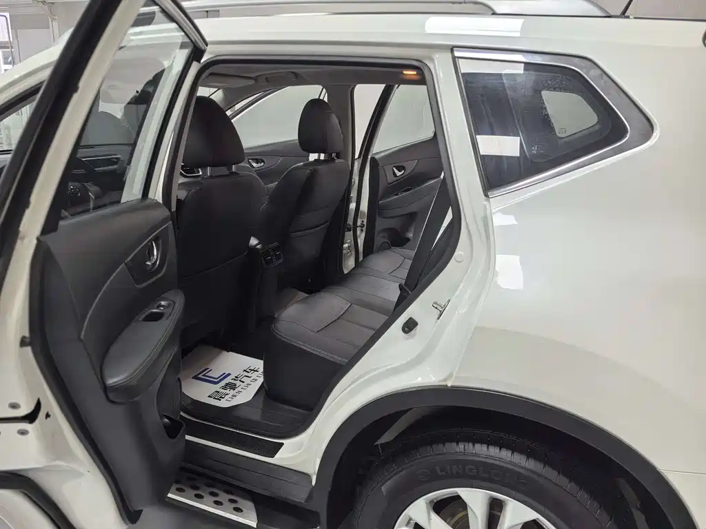 Nissan X-Trail 2016 — фото 12