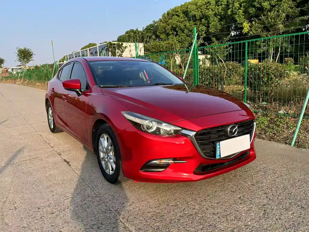 Mazda 3 Axela 2018 — фото 3
