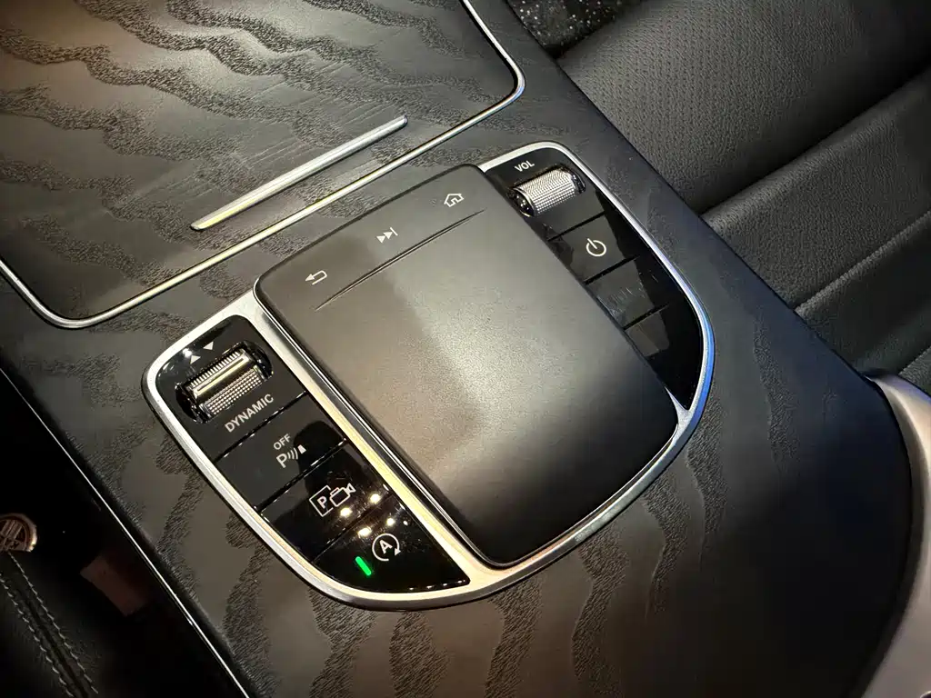 Mercedes-Benz C-Class 2020 — фото 13
