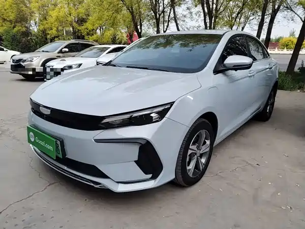Geely Emgrand L Hip 2024