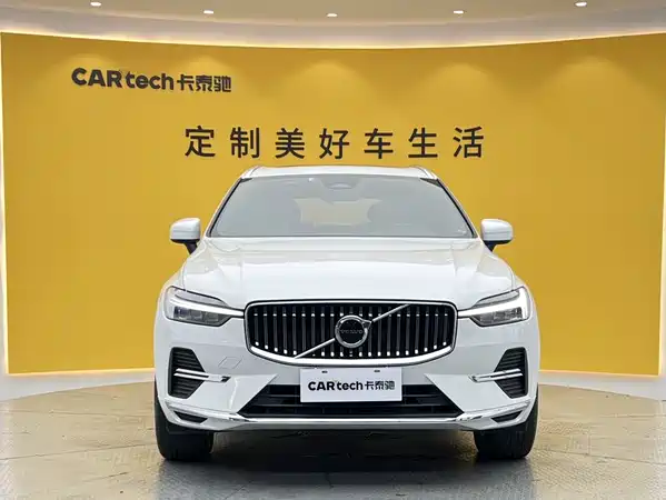 Volvo XC60 2022