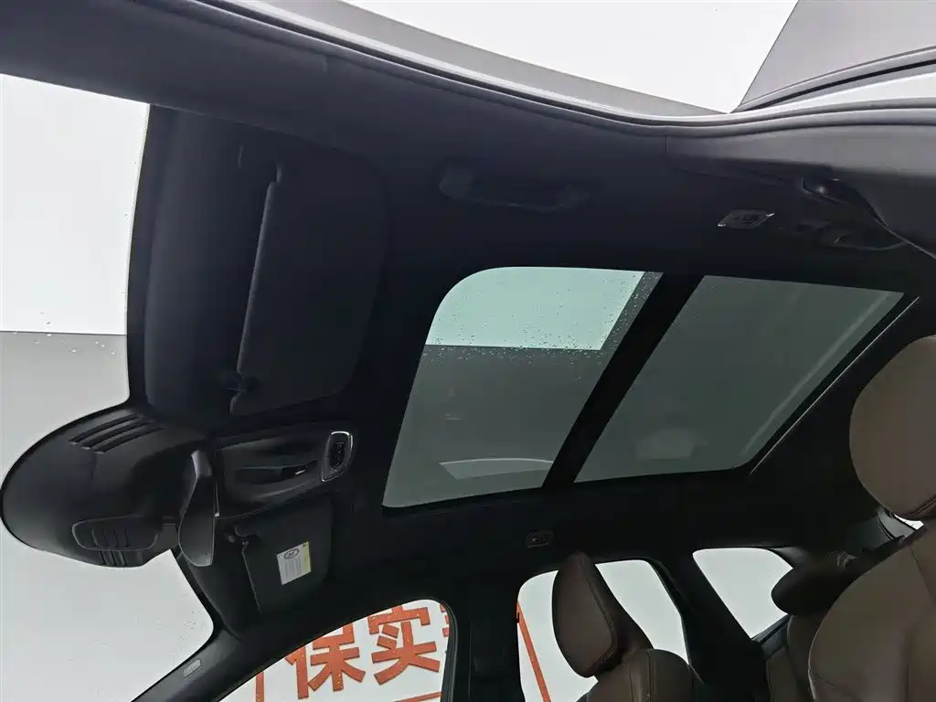 Volvo XC60 2021 — фото 14