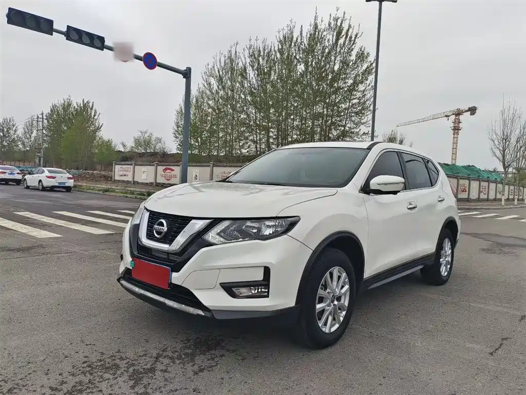 Nissan X-Trail 2017 — фото 2
