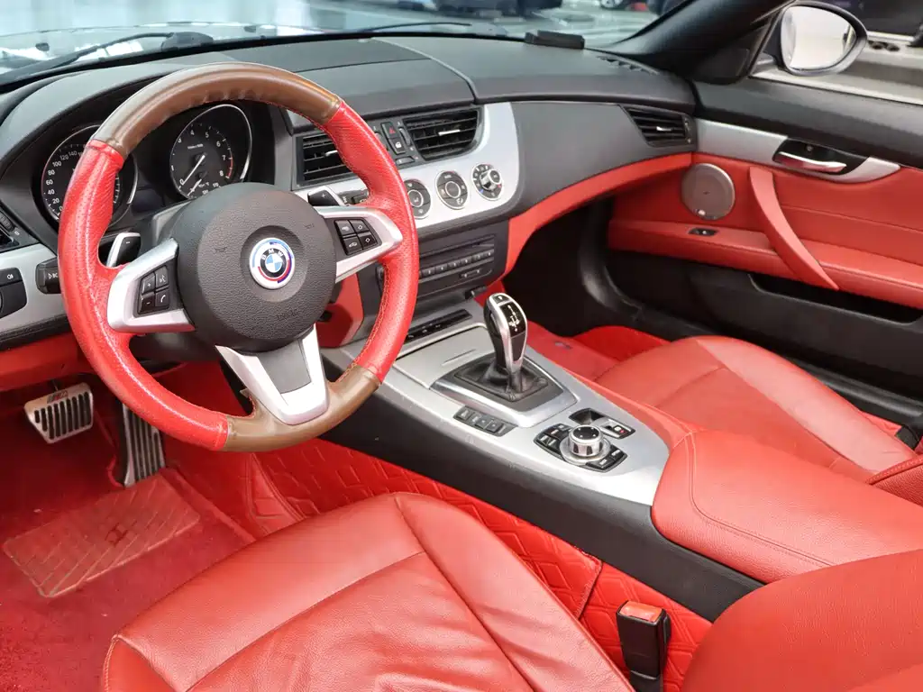 BMW Z4 2015 — фото 11