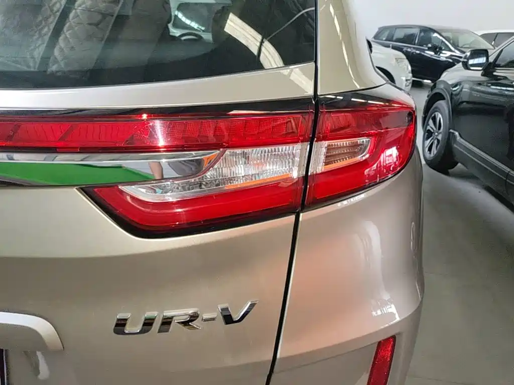 Honda UR-V 2017 — фото 8