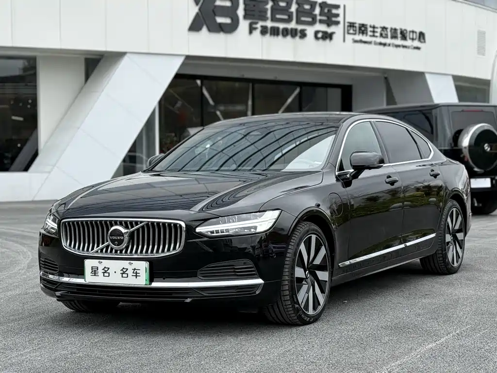 Volvo S90 PHEV 2024