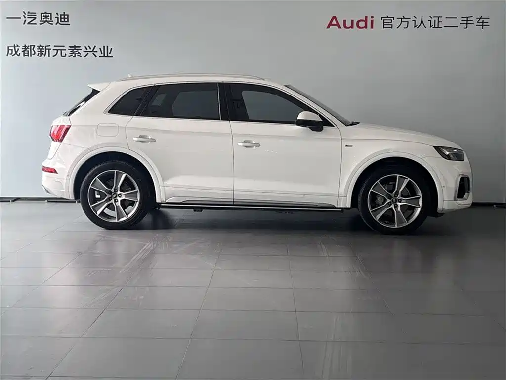 Audi Q5L 2023 — фото 3