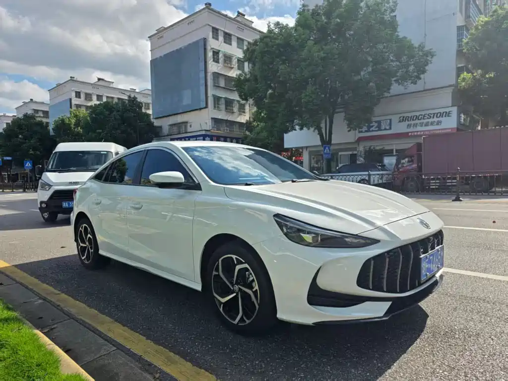MG MG5 2024