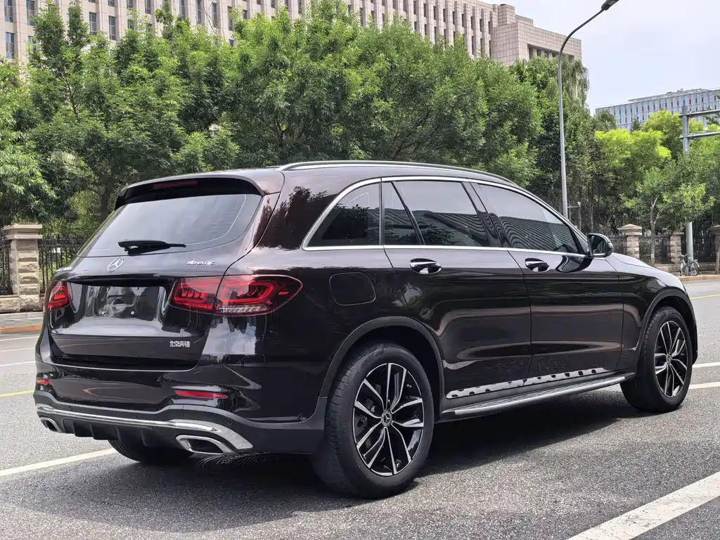 Mercedes-Benz GLC 2021 — фото 16