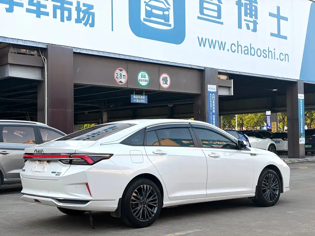 Dongfeng Yixuan MAX 2022 — фото 6