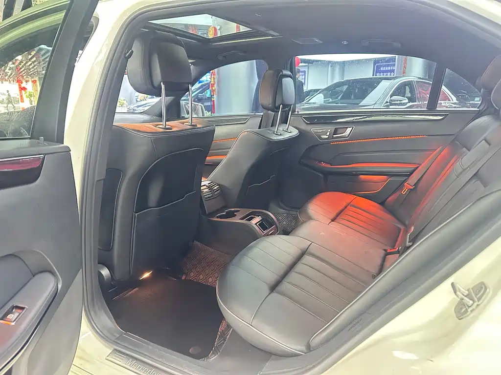 Mercedes-Benz E-Class 2015 — фото 6
