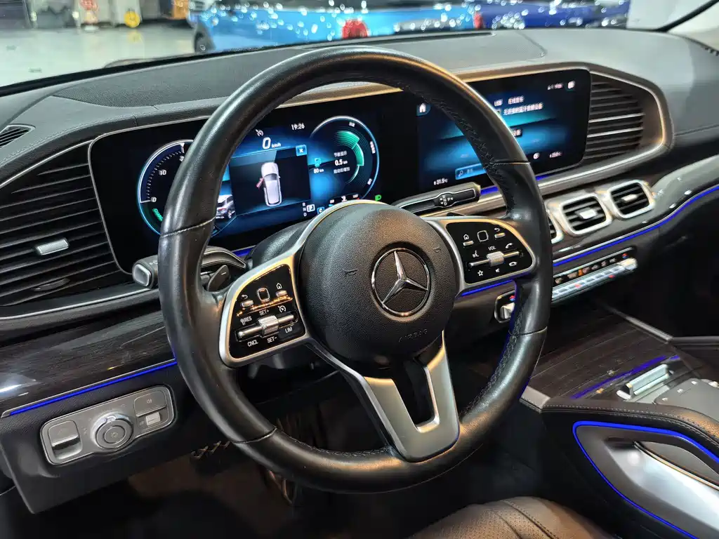 Mercedes-Benz GLE 2019 — фото 11