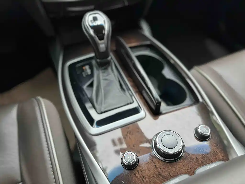 Infiniti QX60 2018 — фото 16