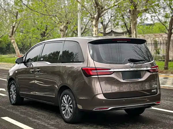 Buick GL8 2021