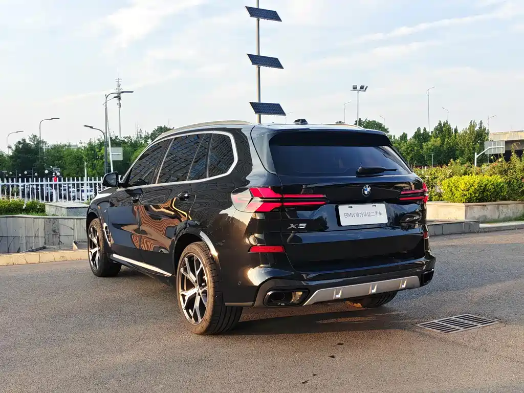 BMW X5 2025 — фото 19