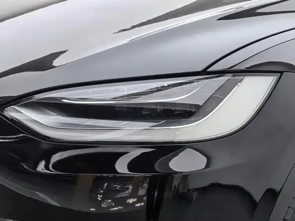 Tesla Model X 2016