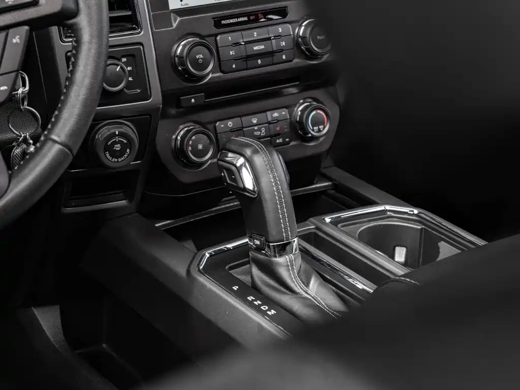Ford F-150 Raptor 2019 — фото 18