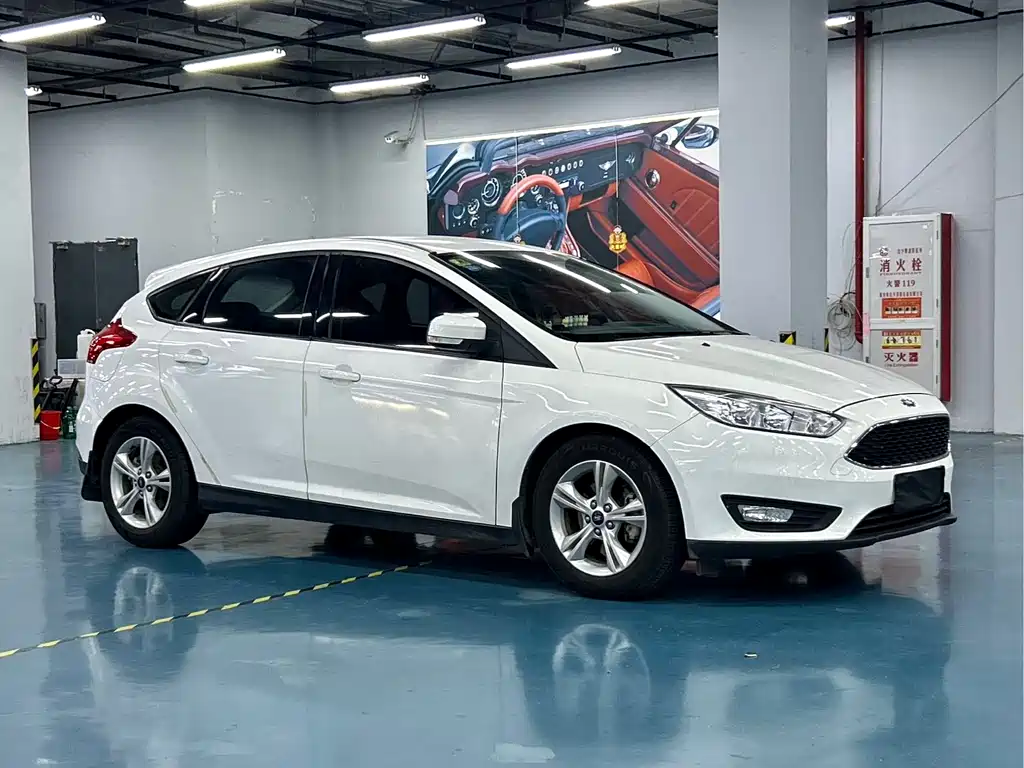 Ford Focus 2016 — фото 3