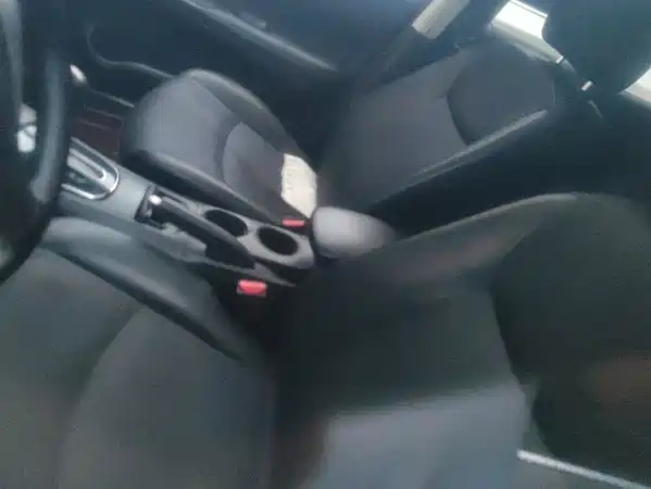 Nissan Tiida 2014