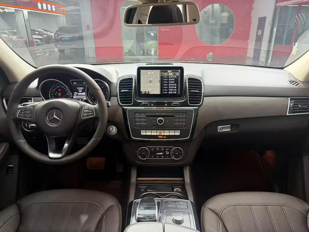 Mercedes-Benz GLE 2015 — фото 7
