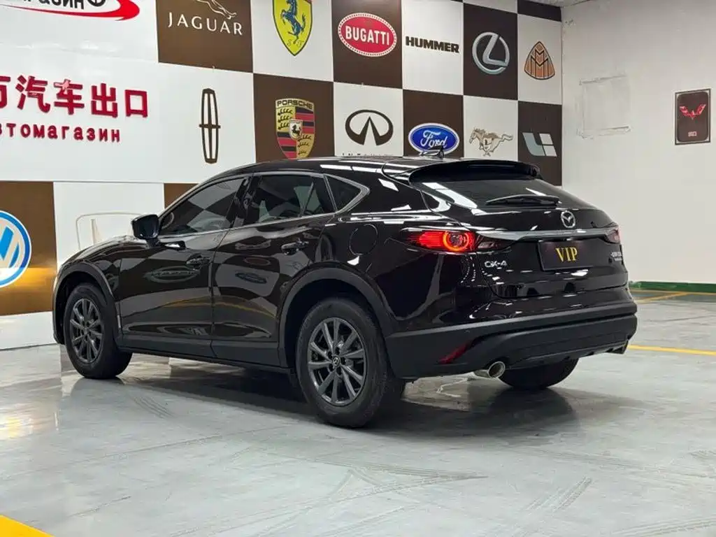Mazda CX-4 2023