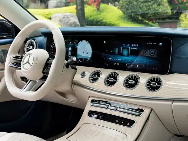 Mercedes-Benz E-Class 2023