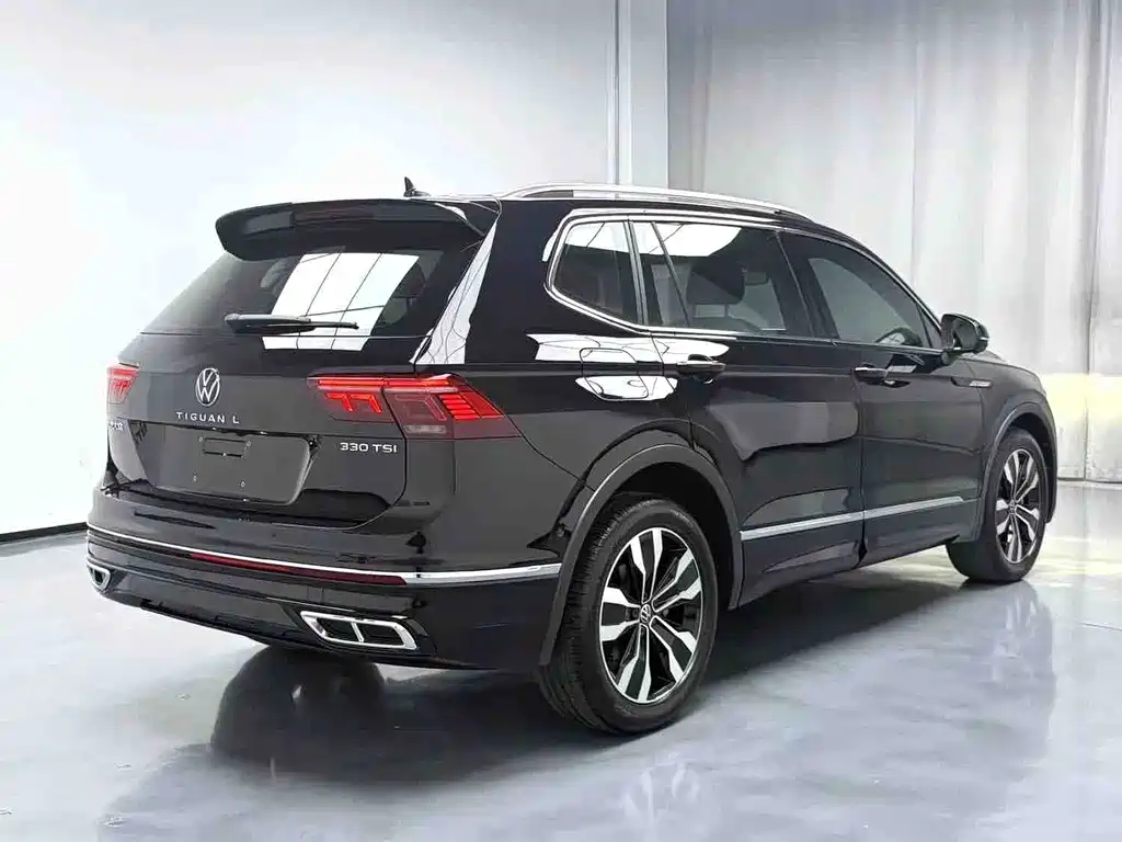 Volkswagen Tiguan L 2022 — фото 3