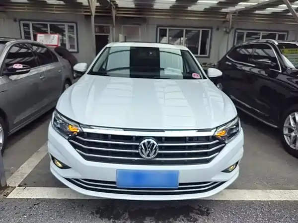 Volkswagen Sagitar 2022