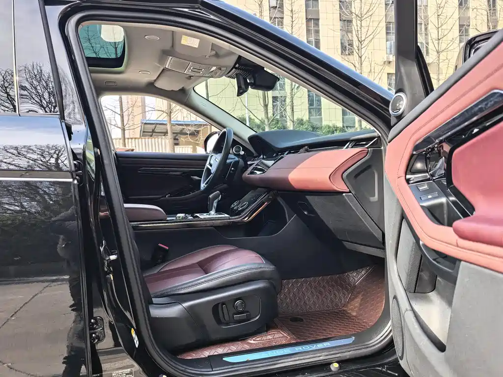 Land Rover Evoque 2024 — фото 20