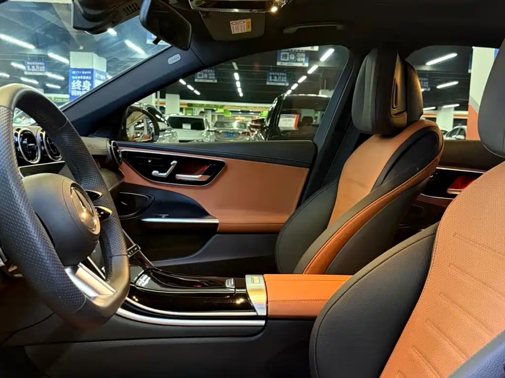 Mercedes-Benz C-Class 2023 — фото 5