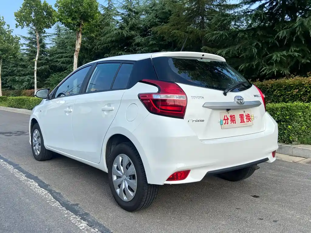 Toyota Yaris L 2019 — фото 14