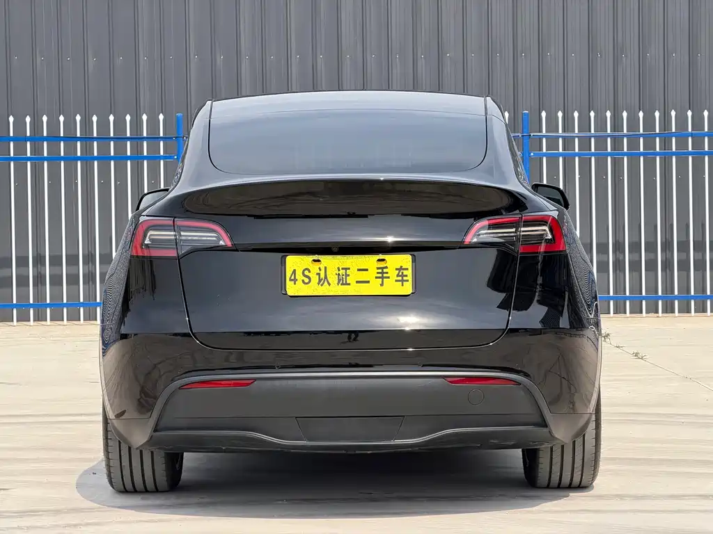 Tesla Model Y 2022 — фото 17