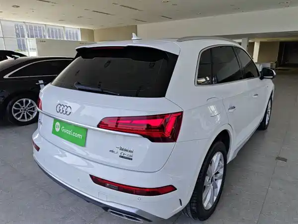 Audi Q5L 2021