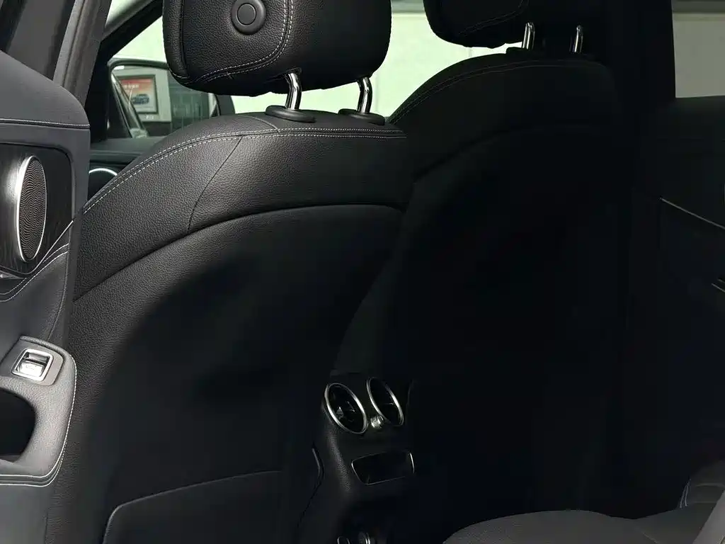 Mercedes-Benz C-Class 2020