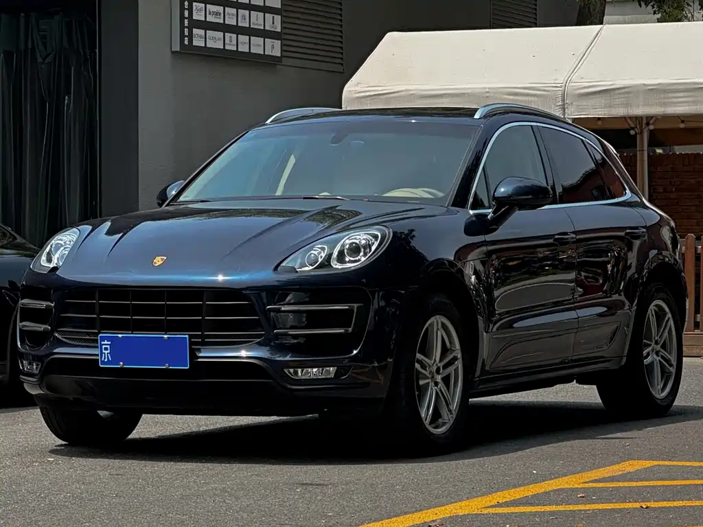 Porsche Macan 2014