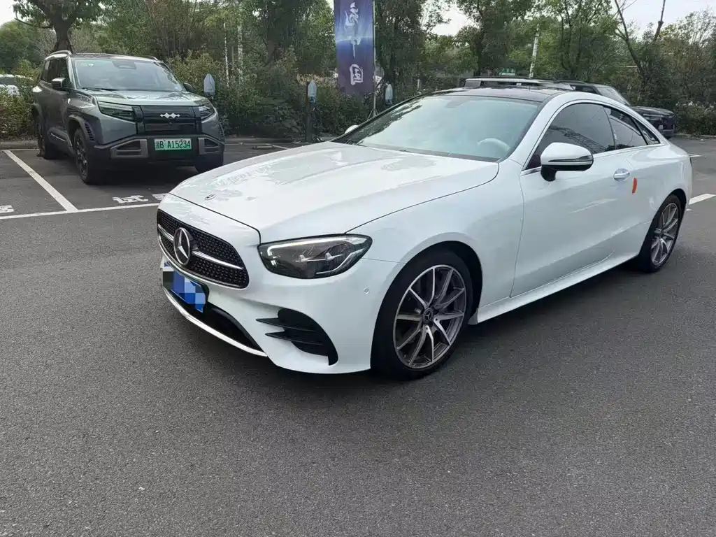 Mercedes-Benz E-Class 2023