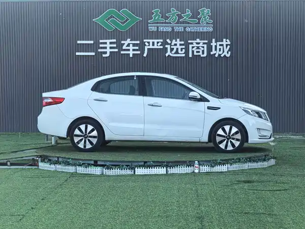 Kia K2 2012