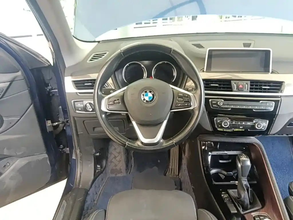 BMW X1 2019 — фото 17