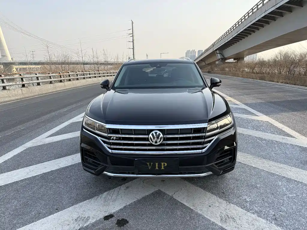 Volkswagen Touareg 2019 — фото 2