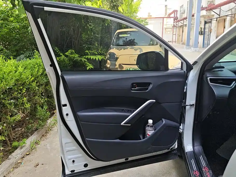 Toyota Frontlander 2024