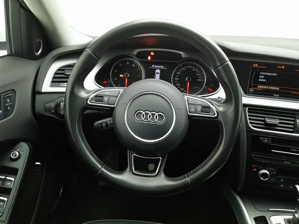 Audi A4 2016 — фото 11