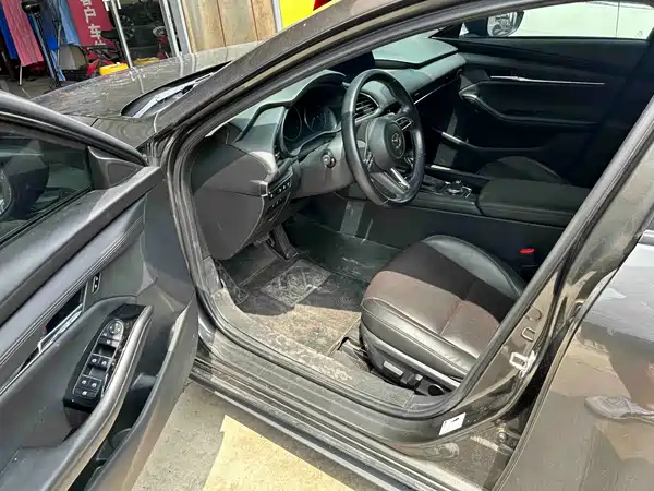 Mazda 3 Axela 2022