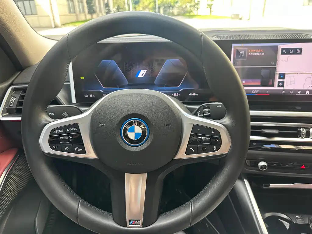 BMW i3 2024 — фото 18