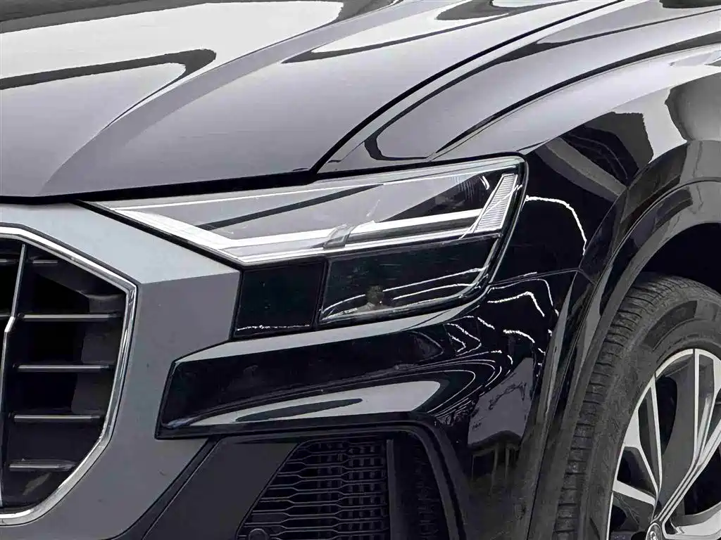 Audi Q8 2020 — фото 3