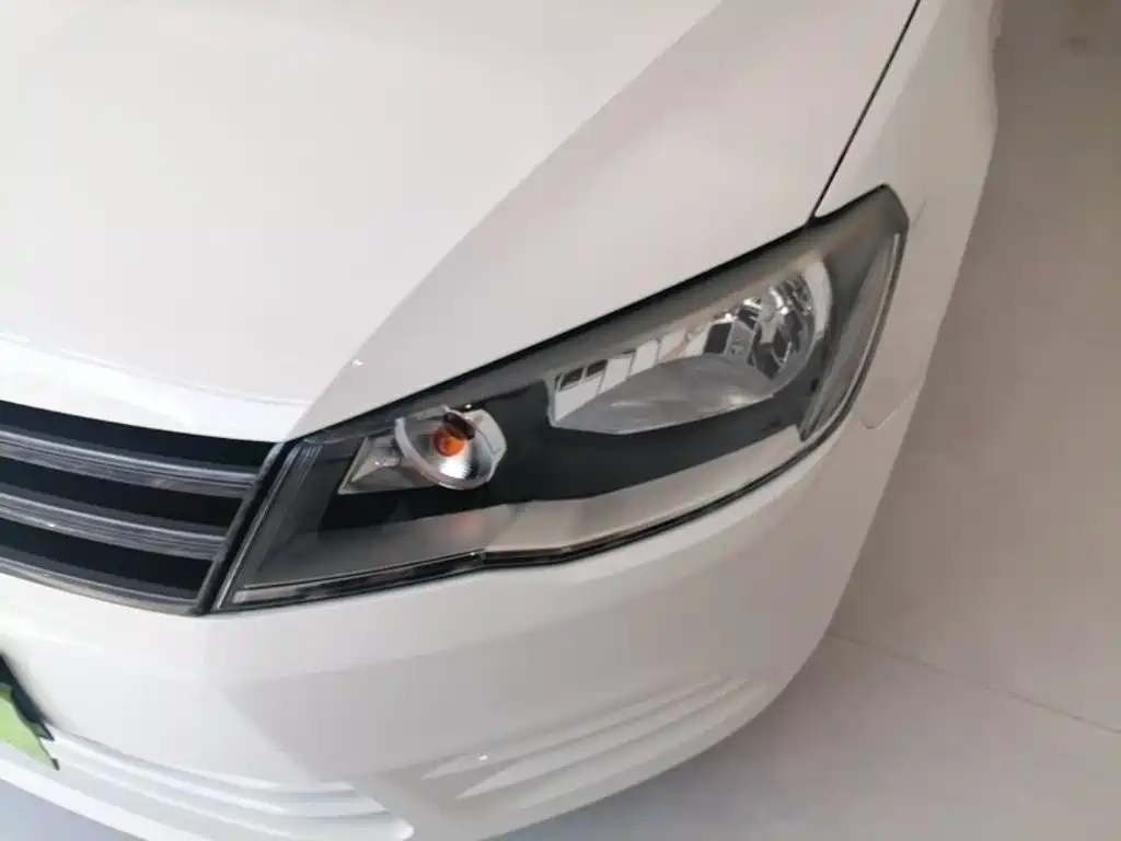 Volkswagen Jetta 2016 — фото 24