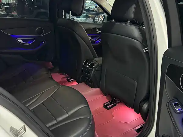 Mercedes-Benz C-Class 2021