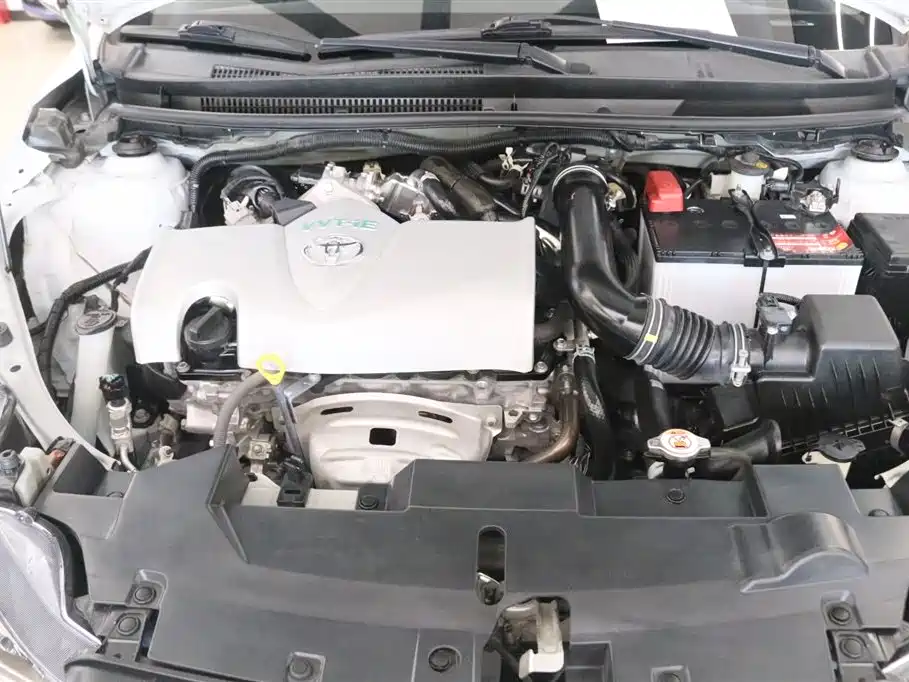 Toyota Yaris L 2020 — фото 17