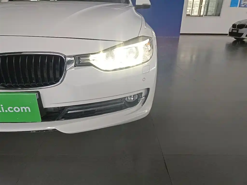 BMW 3 Series 2015 — фото 24