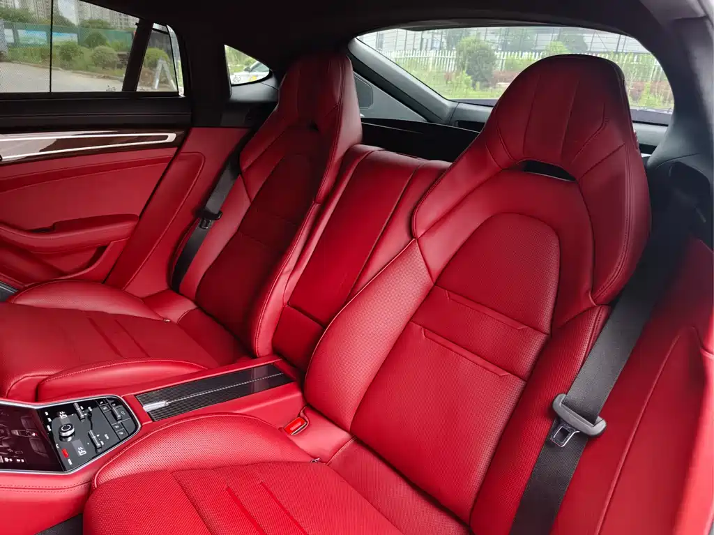 Porsche Panamera 2017 — фото 13